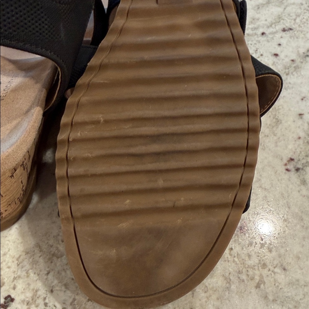 Life Stride Sincere Wedge Sandal - Picture 9 of 11